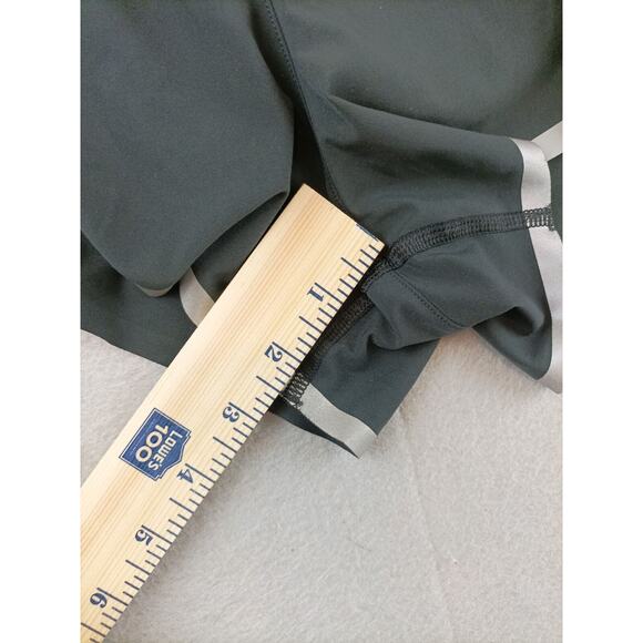 Victoria's Secret VSX Sport Womens Shorts Size M Gray Loose Active - Picture 7 of 7